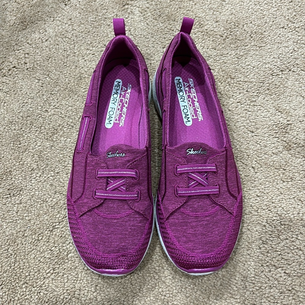 Skechers air cooled memory foam size 9